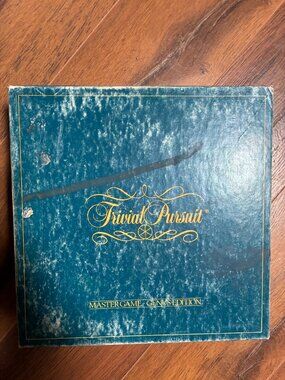 Vintage 1981 Original Trivial Pursuit Master Game Genus Edition - Complete Set.